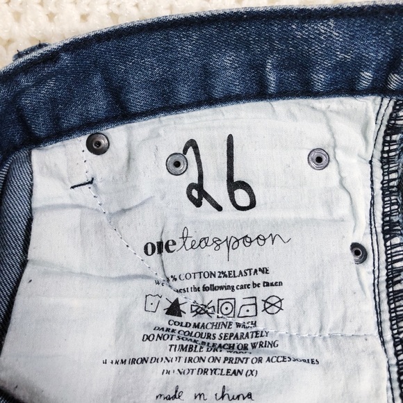 One Teaspoon Women’s Jean acid wash size 26 skinny - Picture 4 of 8